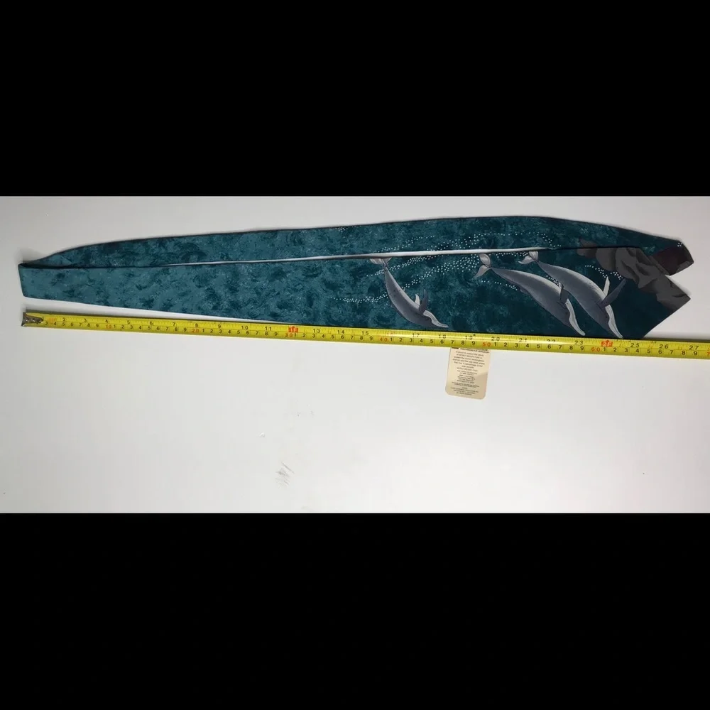 Vintage dead stock WWF humpback whale tie